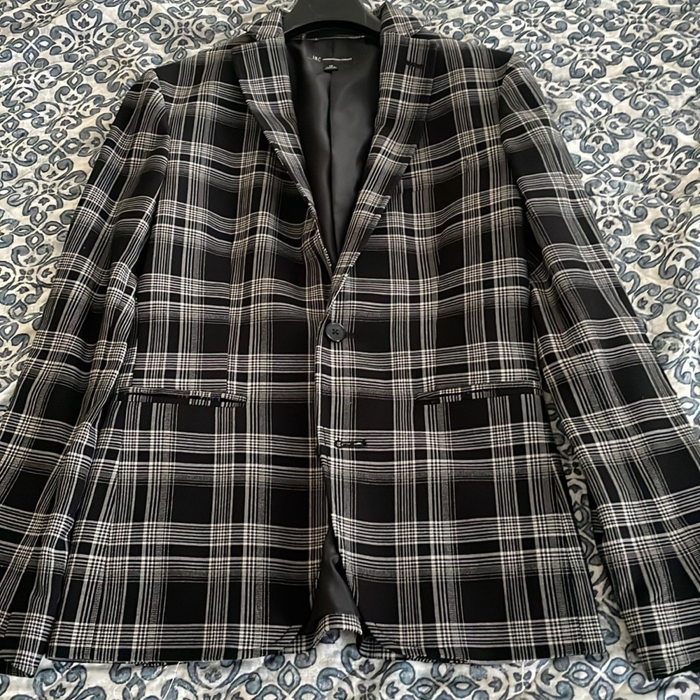 New inc blazer xs